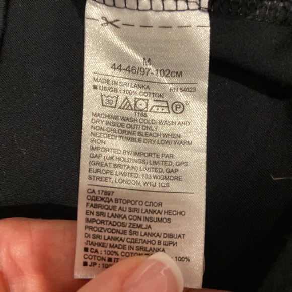 Banana Republic Luxury Touch Polo Shirt – Black w/ Gray Trim – Men’s M - Picture 5 of 7